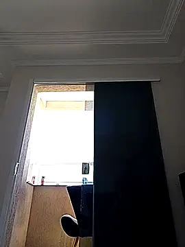 Snapshot of Santanacumxplod chatting on February 26, 1:41 pm Santanacumxplod online show from February 26, 1:41 pm