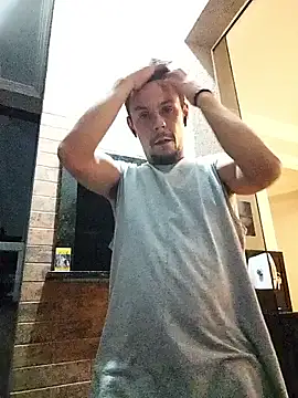 Snapshot of Santanacumxplod chatting on October 4, 2:09 am Santanacumxplod online show from October 4, 2:09 am