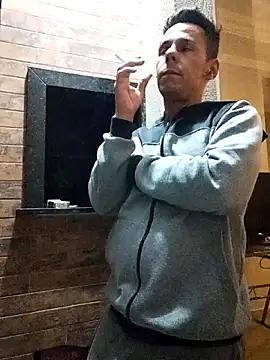 Snapshot of Santanacumxplod chatting on October 19, 1:39 am Santanacumxplod online show from October 19, 1:39 am