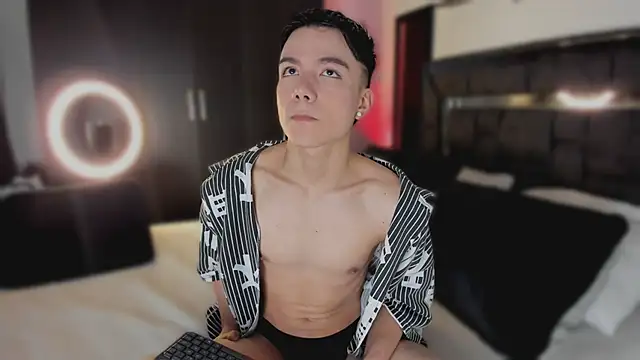 alanblack1 online show from March 9, 1:37 pm