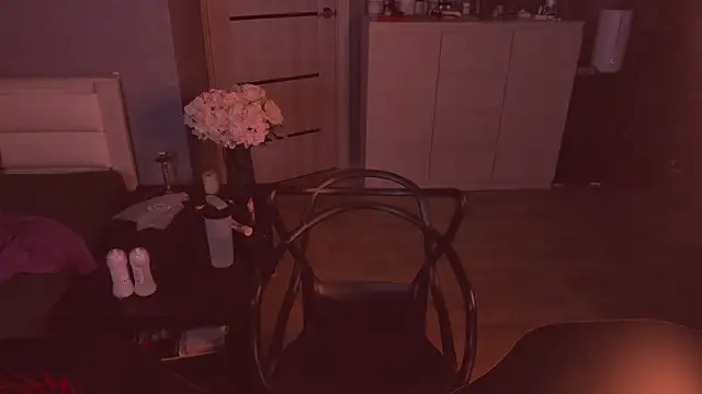 Snapshot of foxy_jpg chatting on November 9, 9:57 pm foxy jpg online show from November 9, 9:57 pm