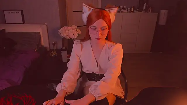 Snapshot of foxy_jpg chatting on November 17, 10:15 pm foxy jpg online show from November 17, 10:15 pm