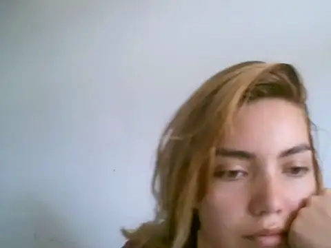 Snapshot of VittoriaTaylor chatting on November 20, 8:41 pm VittoriaTaylor online show from November 20, 8:41 pm