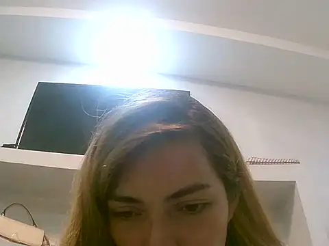 Snapshot of VittoriaTaylor chatting on February 10, 12:53 pm VittoriaTaylor online show from February 10, 12:53 pm