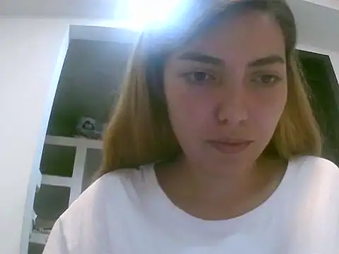 VittoriaTaylor online show from March 28, 9:47 pm