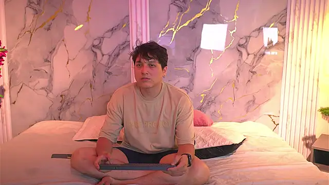 vanilla hot online show from November 25, 7:25 pm