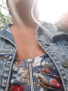 Snapshot of monicavictoria1301 chatting on March 16, 10:31 pm monicavictoria1301 online show from March 16, 10:31 pm