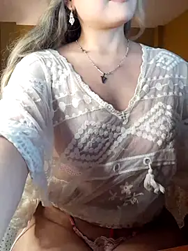 Snapshot of monicavictoria1301 chatting on November 17, 11:21 pm monicavictoria1301 online show from November 17, 11:21 pm