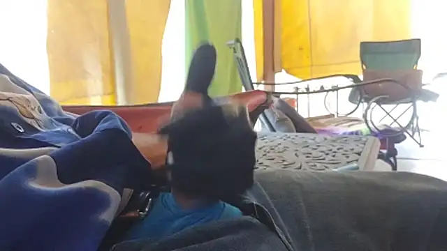 Snapshot of bwcbeat83 chatting on December 20, 9:00 pm bwcbeat83 online show from December 20, 9:00 pm