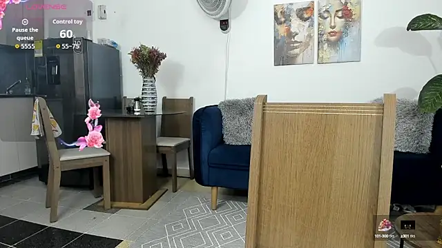 Snapshot of NicolettaLima chatting on September 25, 12:14 am NicolettaLima online show from September 25, 12:14 am