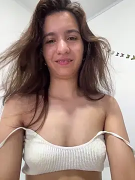 Snapshot of Bella_still chatting on February 11, 1:27 pm Bella still online show from February 11, 1:27 pm