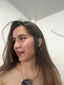 Snapshot of Bella_still chatting on May 15, 1:51 pm Bella still online show from May 15, 1:51 pm