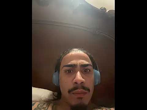 jamesx14877 online show from November 10, 5:39 am