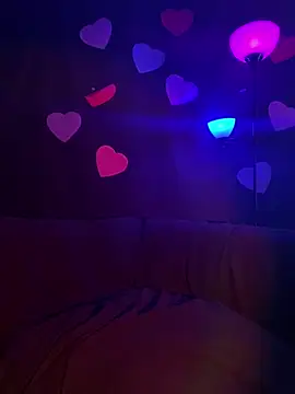 xoxoHotCoCo online show from February 10, 12:42 pm