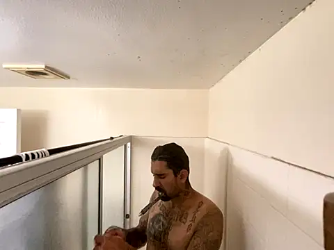 hornycouple818 online show from September 12, 5:40 am