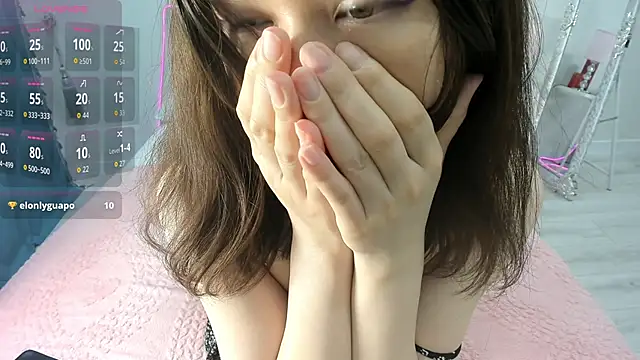 Snapshot of novaaskyy chatting on May 12, 2:25 pm novaaskyy online show from May 12, 2:25 pm