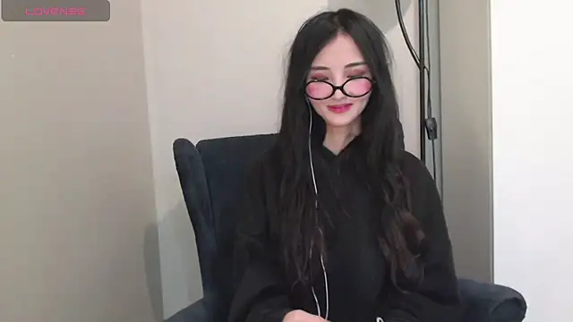 Snapshot of newfrommacau chatting on September 20, 11:11 am newfrommacau online show from September 20, 11:11 am