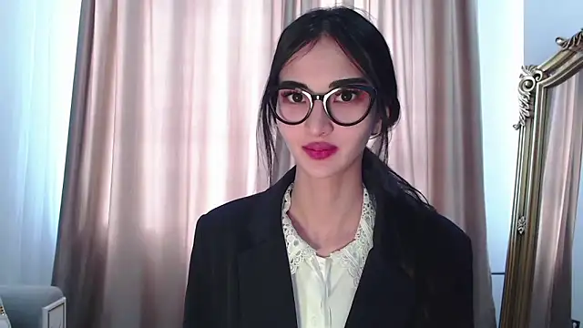 Snapshot of newfrommacau chatting on October 13, 3:39 am newfrommacau online show from October 13, 3:39 am