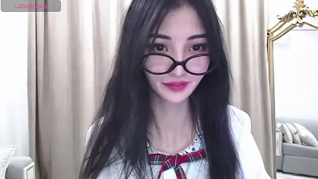 Snapshot of newfrommacau chatting on October 19, 12:28 pm newfrommacau online show from October 19, 12:28 pm