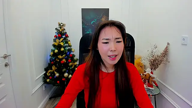 Snapshot of AnnaReyla chatting on December 14, 7:51 pm AnnaReyla online show from December 14, 7:51 pm