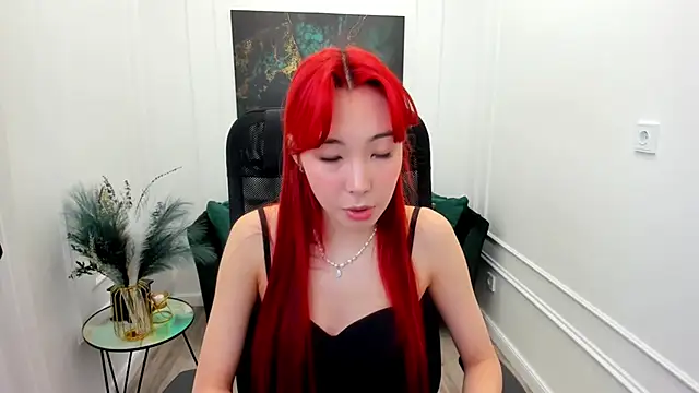 Snapshot of AnnaReyla chatting on May 24, 11:15 am AnnaReyla online show from May 24, 11:15 am