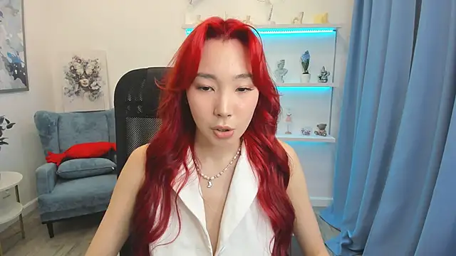 Snapshot of AnnaReyla chatting on June 14, 11:12 am AnnaReyla online show from June 14, 11:12 am