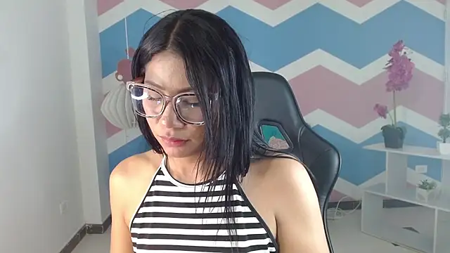 miss honey01 online show from March 1, 2:48 am