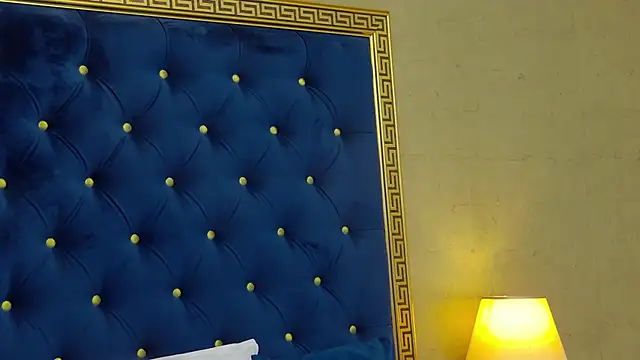 Annabellerise online show from March 4, 6:07 pm