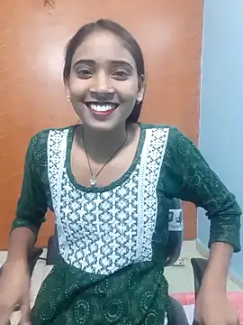 Snapshot of Divya-2007 chatting on February 12, 8:06 am Divya-2007 online show from February 12, 8:06 am