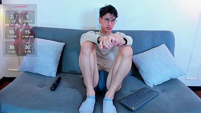 Cum hunters online show from October 18, 4:04 am