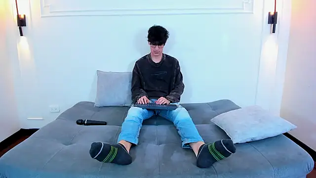 Cum hunters online show from February 14, 3:14 am