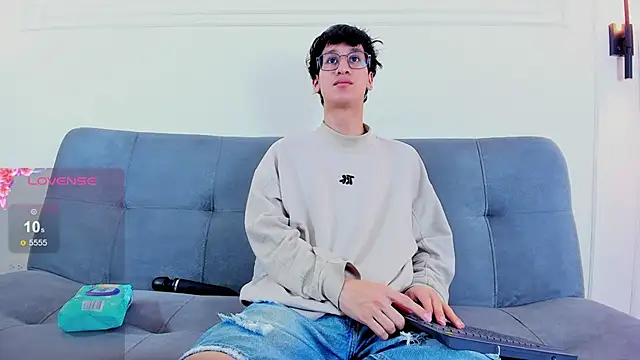 Cum hunters online show from June 5, 3:13 am