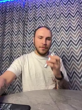 Snapshot of _XxX-XxX_ chatting on January 26, 10:24 pm  XxX-XxX  online show from January 26, 10:24 pm