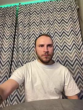 Snapshot of _XxX-XxX_ chatting on January 30, 12:18 am  XxX-XxX  online show from January 30, 12:18 am