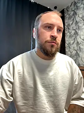 Snapshot of _XxX-XxX_ chatting on October 2, 7:48 am  XxX-XxX  online show from October 2, 7:48 am