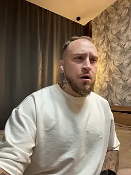 Snapshot of _XxX-XxX_ chatting on October 7, 10:18 pm  XxX-XxX  online show from October 7, 10:18 pm