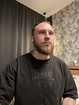 Snapshot of _XxX-XxX_ chatting on June 8, 1:20 am XxX-XxX online show from June 8, 1:20 am
