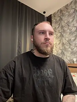 Snapshot of _XxX-XxX_ chatting on June 8, 1:28 am XxX-XxX online show from June 8, 1:28 am