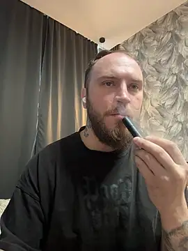 Snapshot of _XxX-XxX_ chatting on June 17, 2:25 am XxX-XxX online show from June 17, 2:25 am