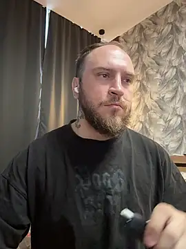 Snapshot of _XxX-XxX_ chatting on June 18, 2:56 am XxX-XxX online show from June 18, 2:56 am