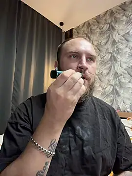 Snapshot of _XxX-XxX_ chatting on August 2, 10:19 pm XxX-XxX online show from August 2, 10:19 pm