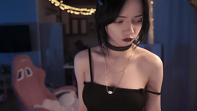 miuri miy online show from April 10, 6:12 pm