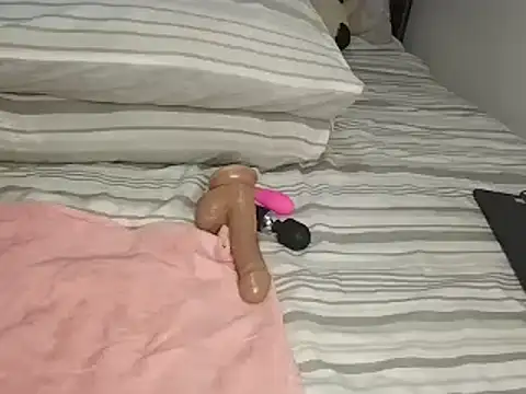 Chandy012 online show from October 17, 9:50 pm