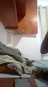 Snapshot of jacaranduba07 chatting on February 27, 7:15 pm jacaranduba07 online show from February 27, 7:15 pm