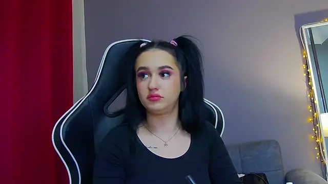 Eva Lovvia  online show from February 19, 11:04 pm