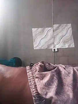 LaneYam online show from April 15, 8:10 am