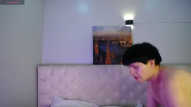 Snapshot of dalmonn_lennoxx chatting on February 19, 5:27 pm dalmonn lennoxx online show from February 19, 5:27 pm