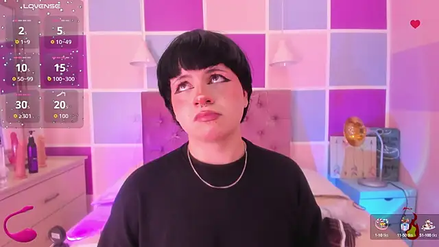 Snapshot of dalmonn_lennoxx chatting on October 6, 8:17 pm dalmonn lennoxx online show from October 6, 8:17 pm