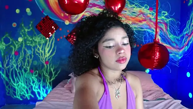 lucie petite online show from September 20, 6:53 pm