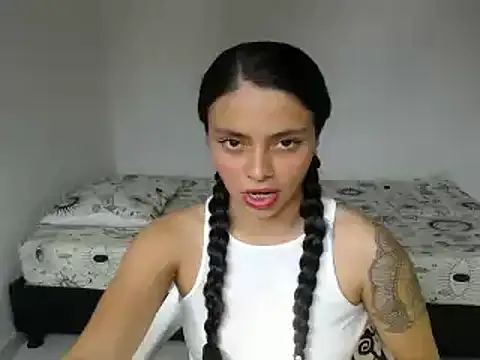 Snapshot of lana_roman chatting on January 21, 8:11 pm lana roman online show from January 21, 8:11 pm